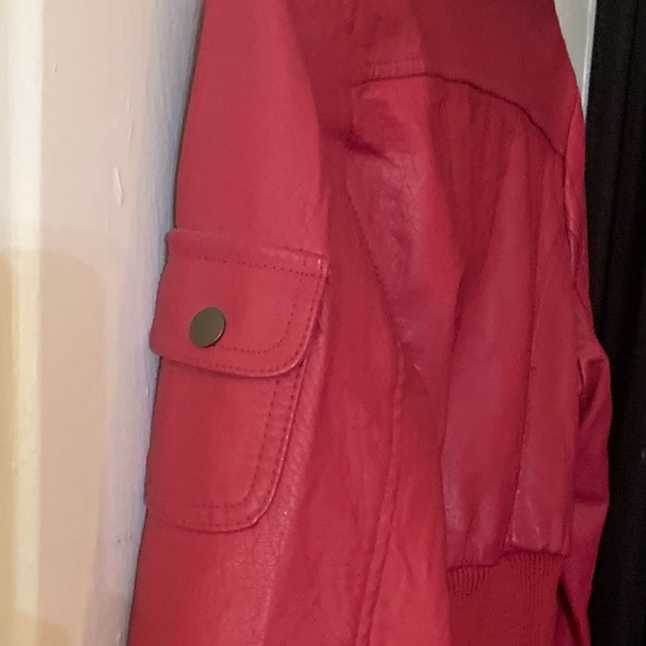 Red YOKI unique red leather Jacket from Girls Outerwear Collection SZ XL (18) - Picture 5 of 6